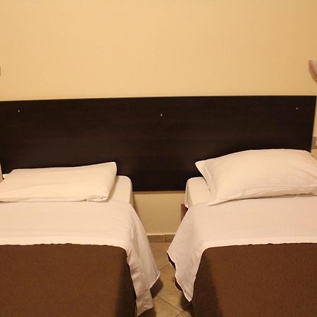 Hotel 106 سيليا مارينا المظهر الخارجي الصورة