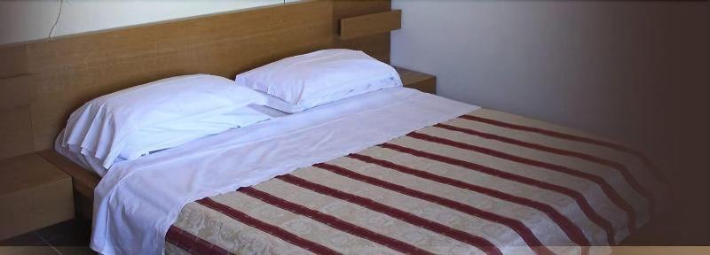 Hotel 106 سيليا مارينا المظهر الخارجي الصورة