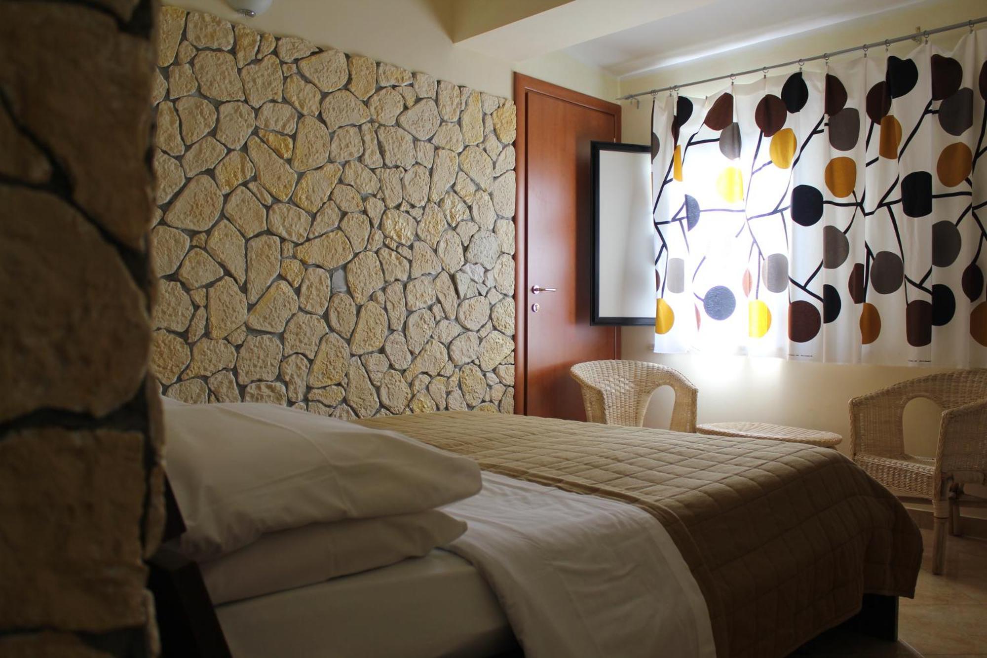 Hotel 106 سيليا مارينا المظهر الخارجي الصورة