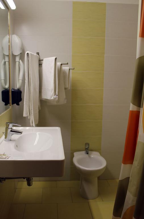 Hotel 106 سيليا مارينا المظهر الخارجي الصورة
