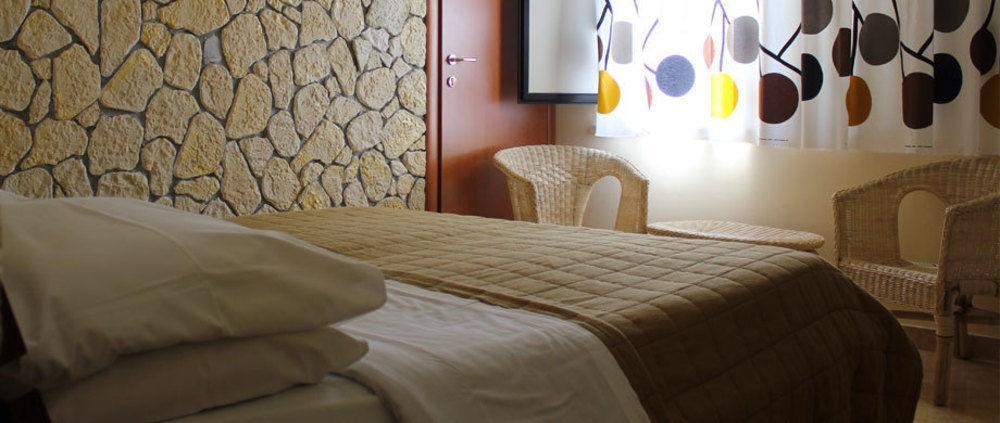 Hotel 106 سيليا مارينا المظهر الخارجي الصورة
