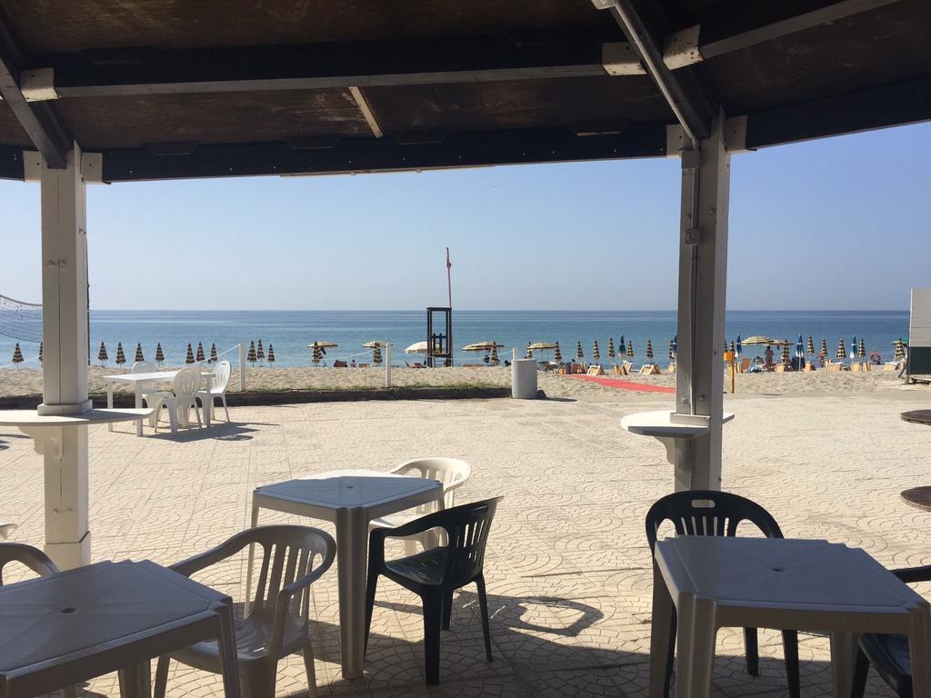 Hotel 106 سيليا مارينا المظهر الخارجي الصورة